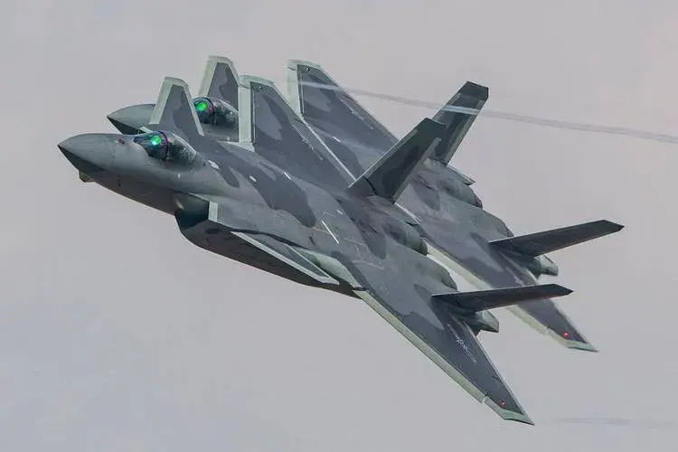 殲-20戰斗機簡筆畫教程與解析，殲-20戰斗機簡筆畫教程詳解及解析
