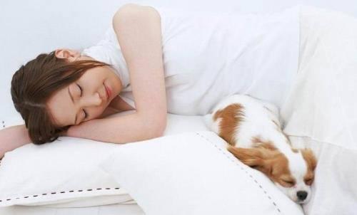 經期飲食禁忌,經期不能吃什么,經期飲食禁忌,經期應避免哪些食物?