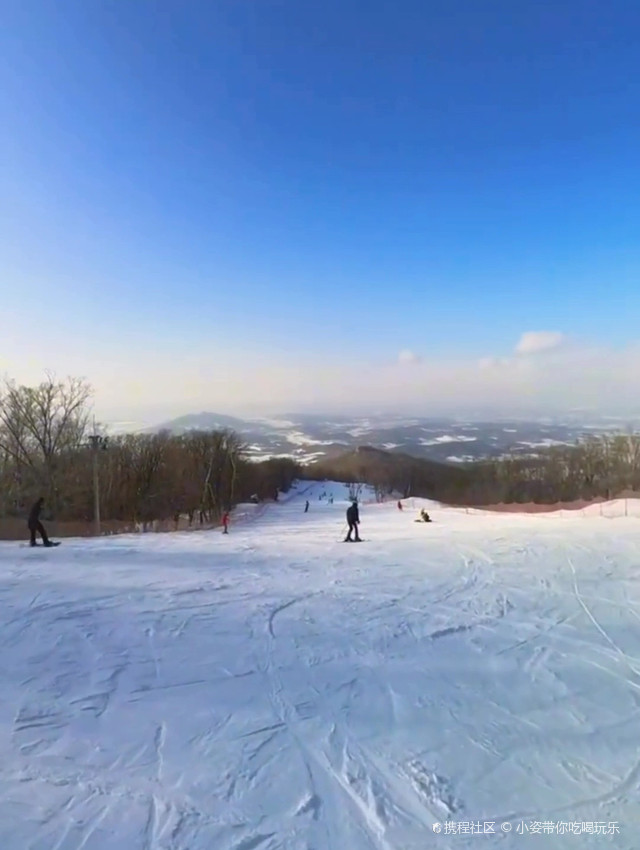 松花湖滑雪場,體驗冰雪運動的魅力與樂趣,松花湖滑雪場,冰雪運動的魅力與樂趣體驗