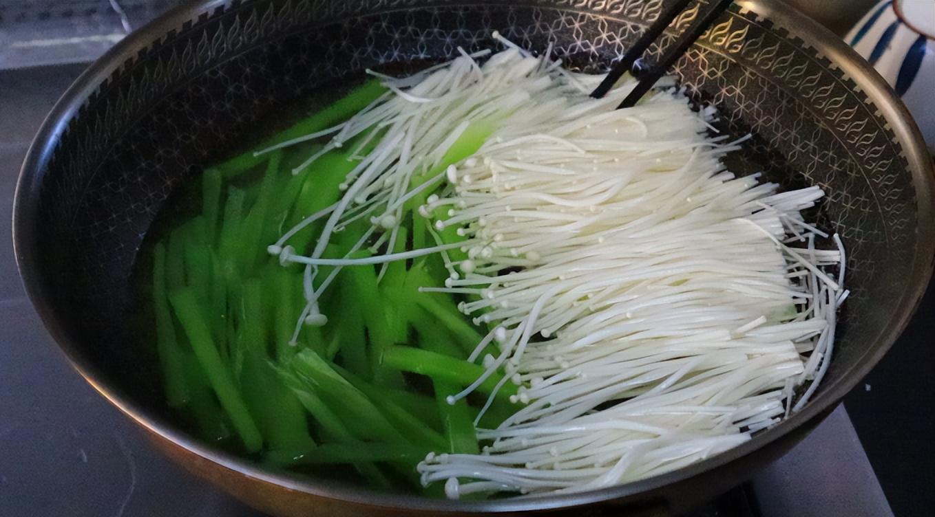 補(bǔ)鋅的食物有哪些,全面解析鋅元素?cái)z取的最佳來源,補(bǔ)鋅食物大全,最佳鋅元素?cái)z取來源全面解析