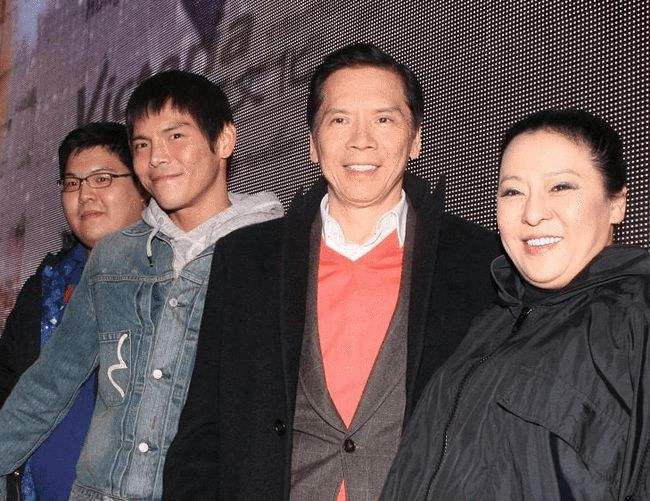 向華強與女明星們的傳奇故事——一份特別的名單,向華強與明星傳奇,獨家名單揭秘背后的故事