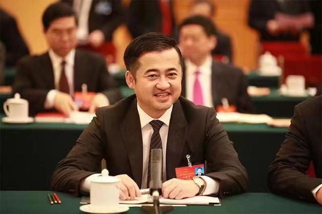 三肖王中王選一肖,揭秘生肖運勢與個性魅力,揭秘生肖運勢與個性魅力,三肖王中王選一肖解析