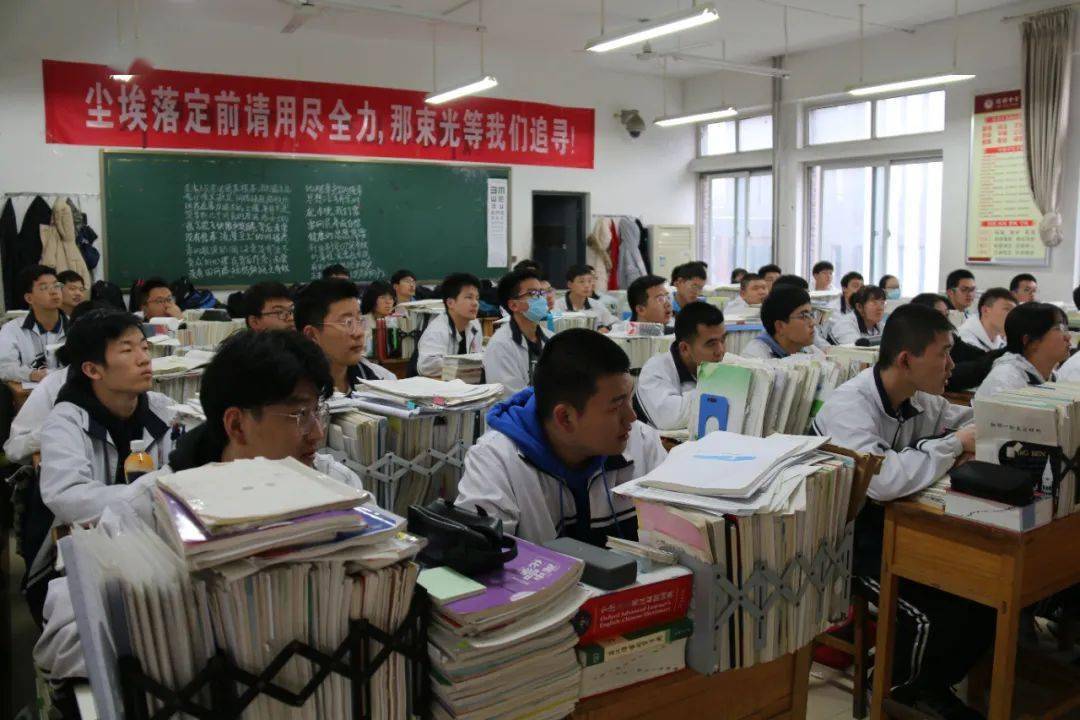 香港必中一組三中三,揭秘彩票背后的秘密與策略,揭秘彩票背后的秘密與策略,香港三中三必中組合探討