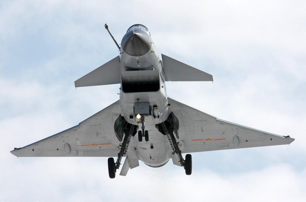 殲-10戰(zhàn)斗機(jī)圖片展示,探索中國空中力量的驕傲,殲-10戰(zhàn)斗機(jī)圖片展示,中國空中力量的榮耀與驕傲